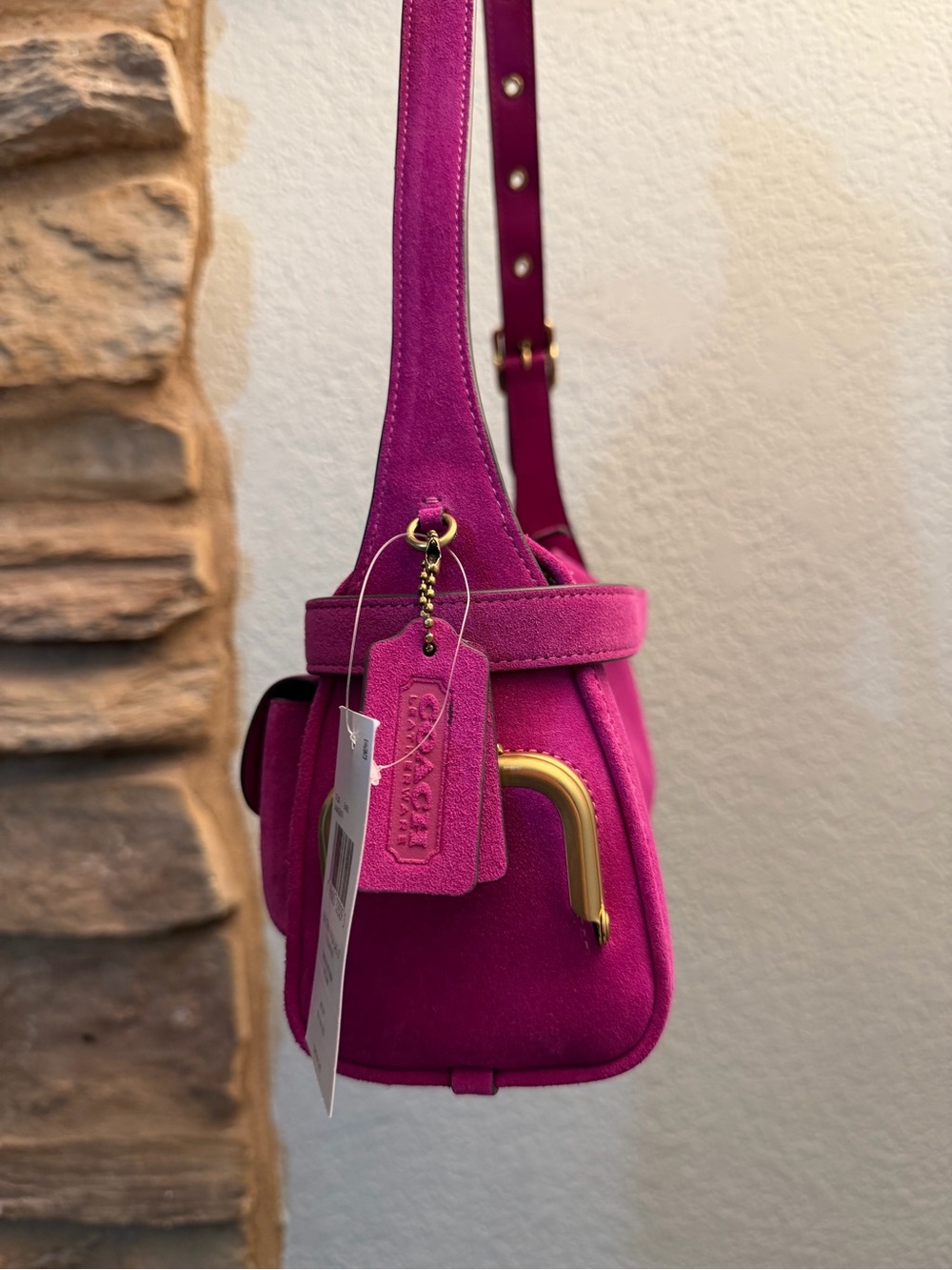 NWT Coach Magenta Suede Turnlock Haversack 27 - Picture 4 of 8